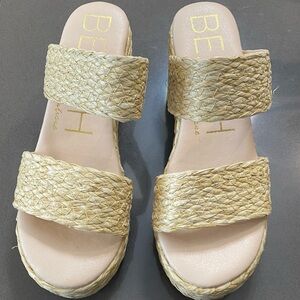 BEACH OCEAN AVE PLATFORM SANDAL
SKU: OCAXXNAX090